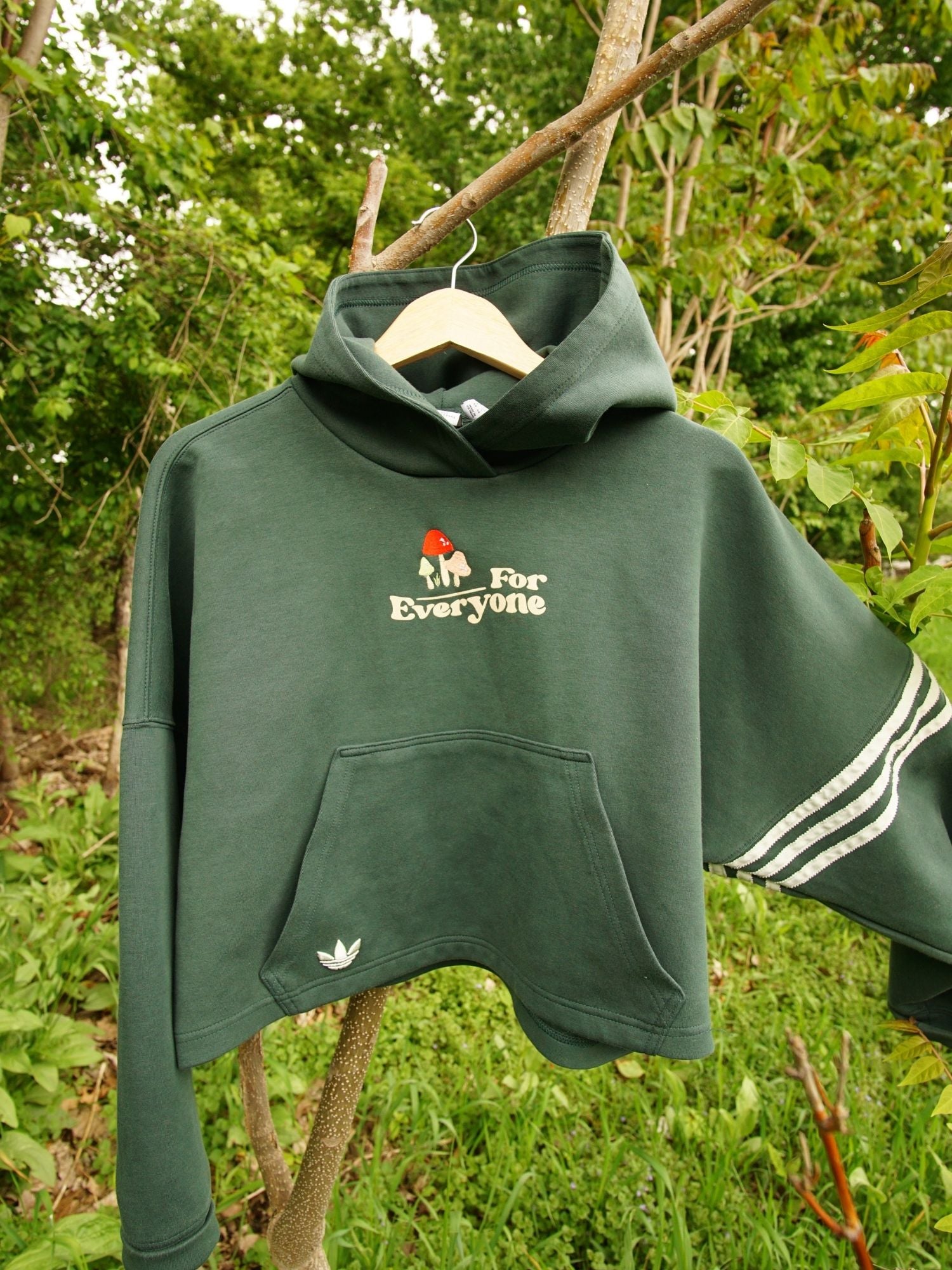1:1 Cropped Embroidered Spruce Hoodie